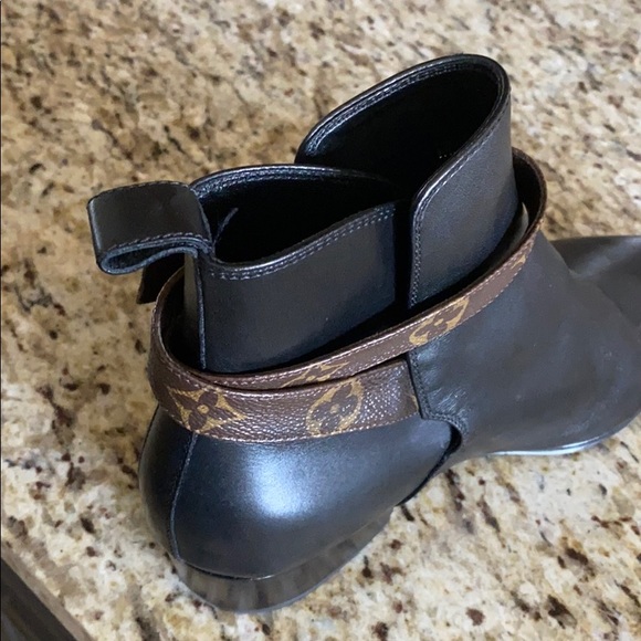 Louis Vuitton Booties - Picture 8 of 11
